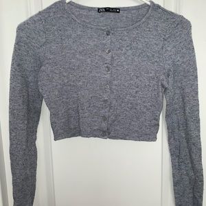 Grey long sleeve crop top. Size small